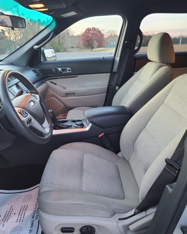 2012 Ford Explorer Image 6