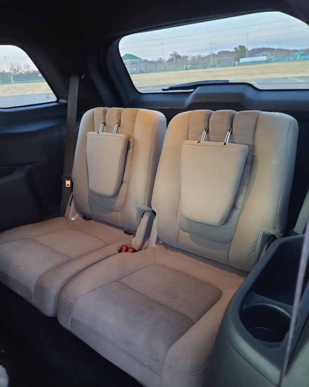 2012 Ford Explorer Image 7