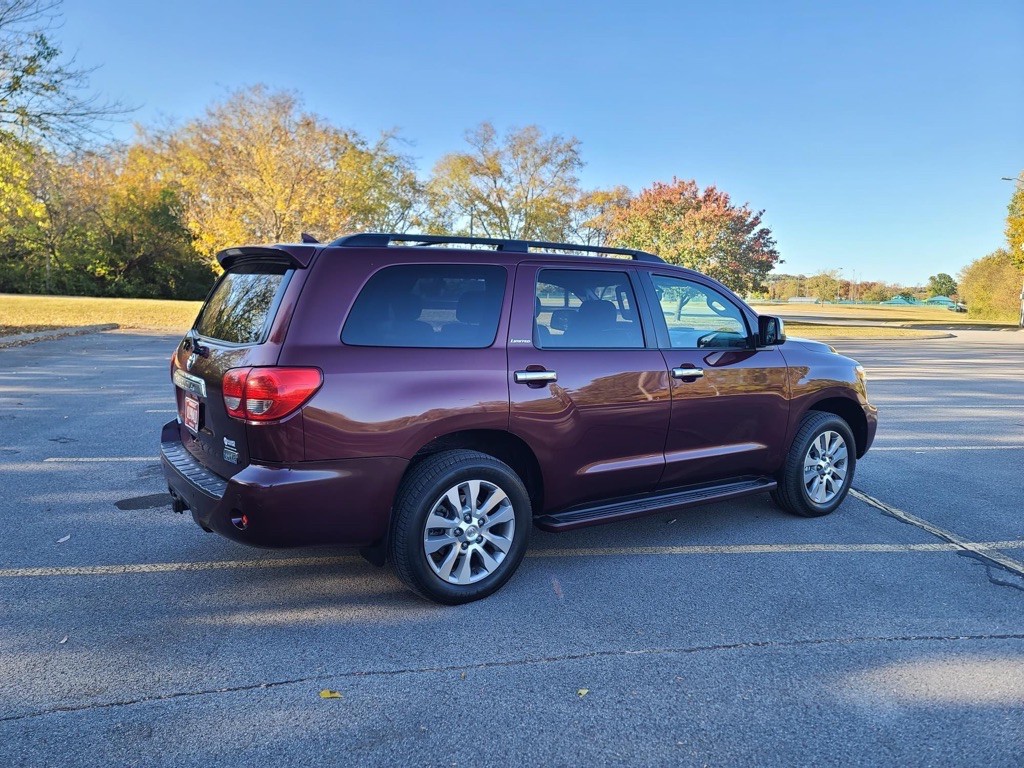 2010 Toyota Sequoia Image 4