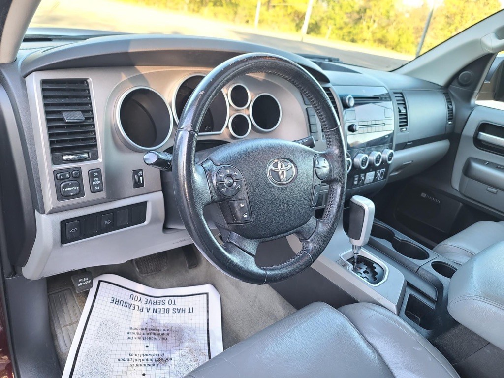 2010 Toyota Sequoia Image 5