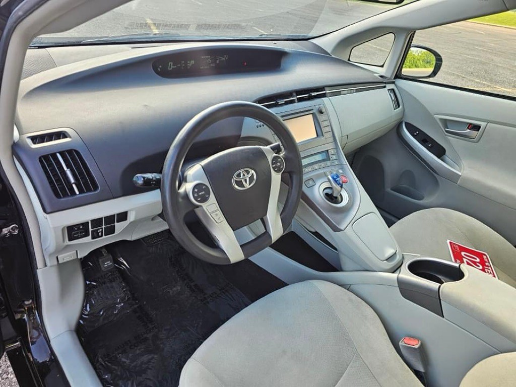 2014 Toyota Prius Image 7