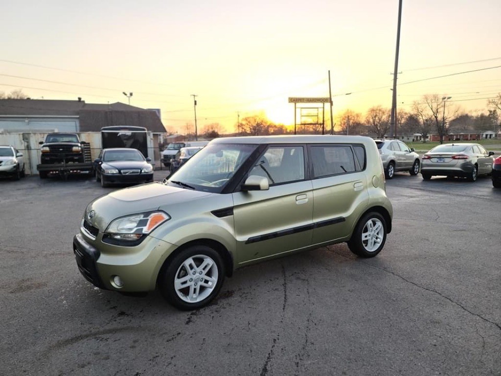 2010 Kia Soul Image 1