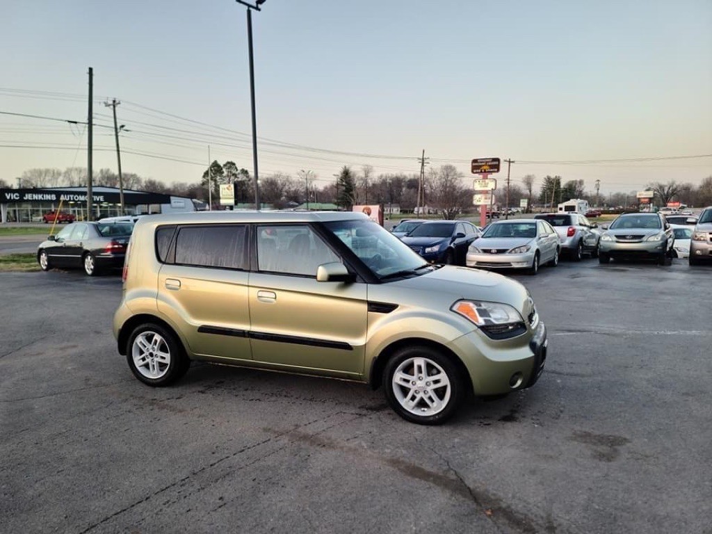 2010 Kia Soul Image 2