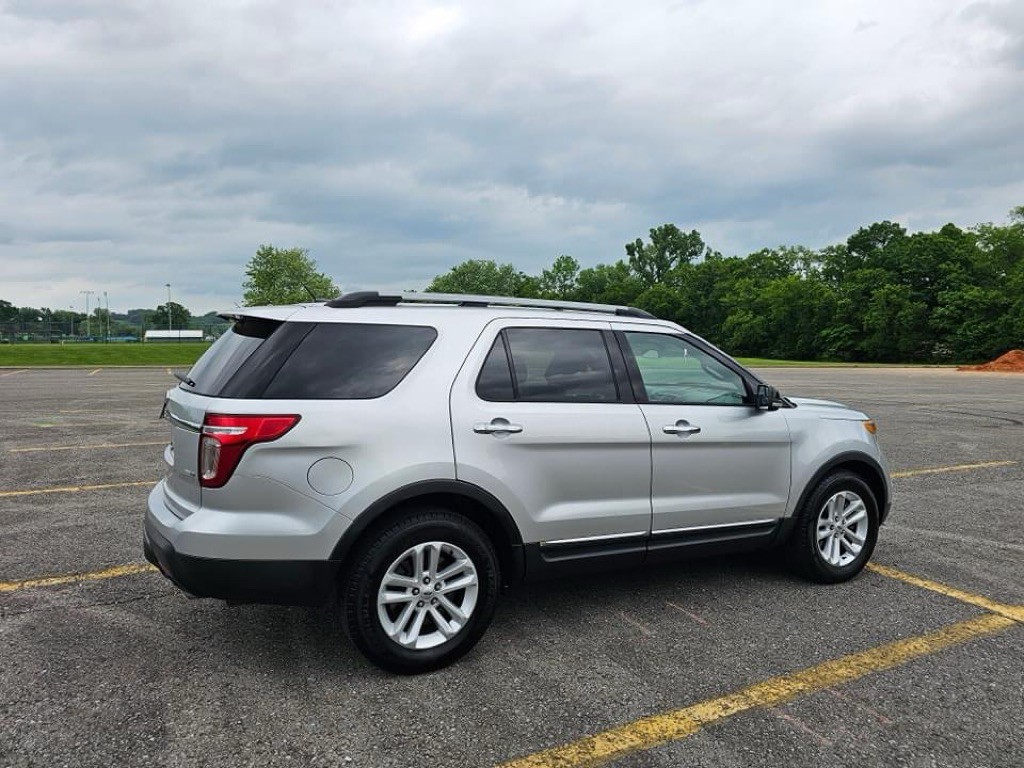 2013 Ford Explorer Image 4