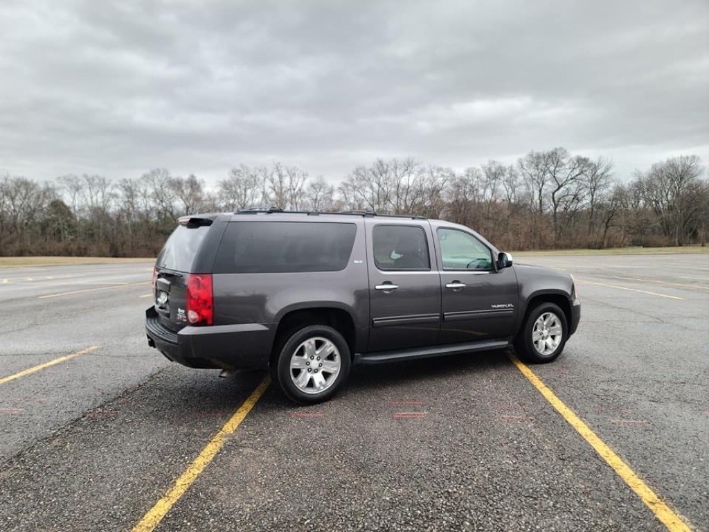 2011 GMC Yukon Image 4