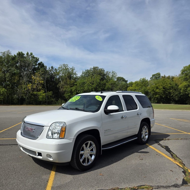 2013 GMC Yukon Image 2