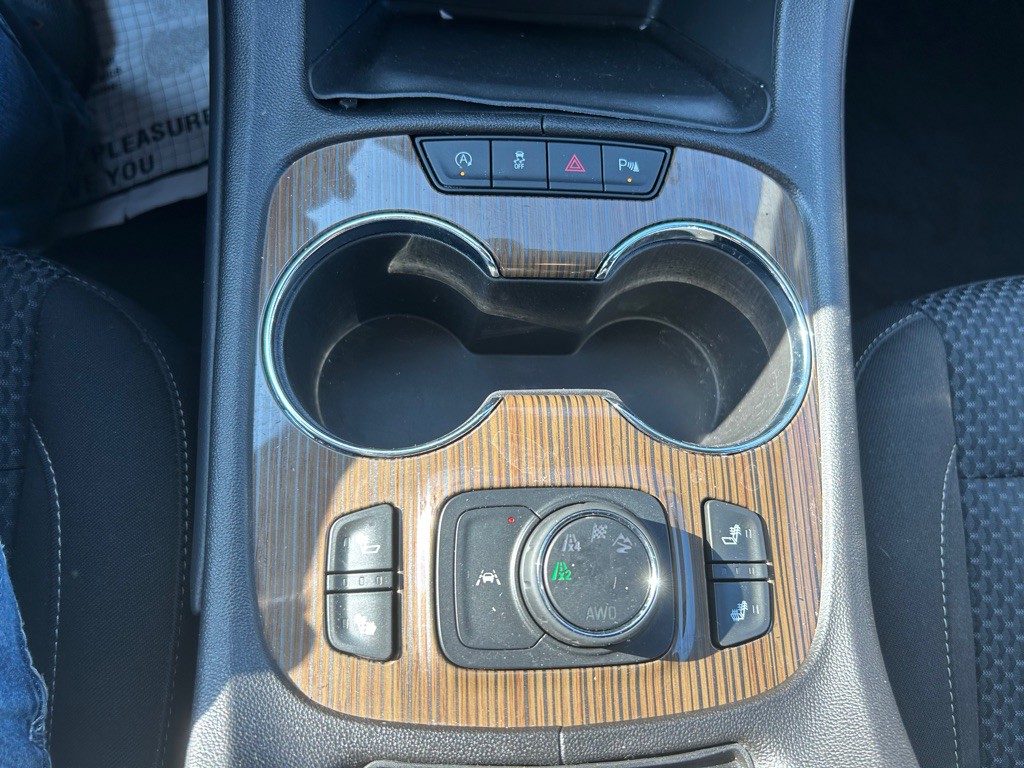 2022 GMC Acadia Image 11