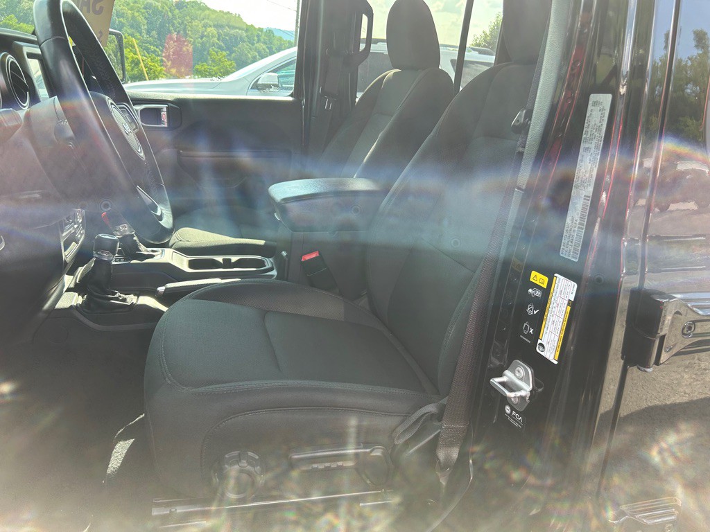 2021 Jeep Gladiator Image 5