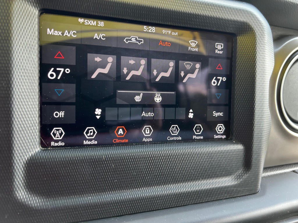2021 Jeep Gladiator Image 20