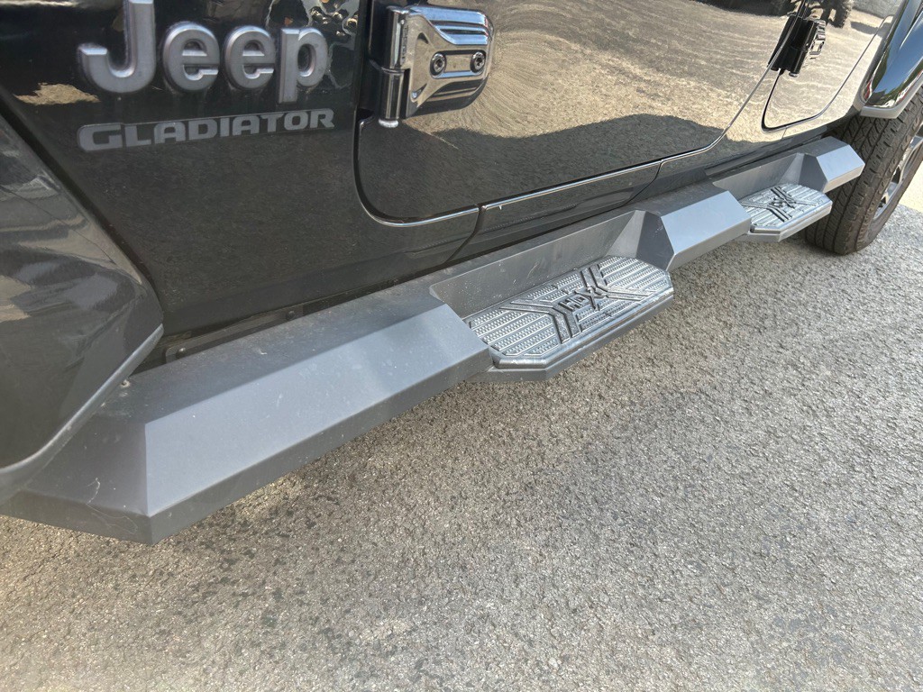 2021 Jeep Gladiator Image 21