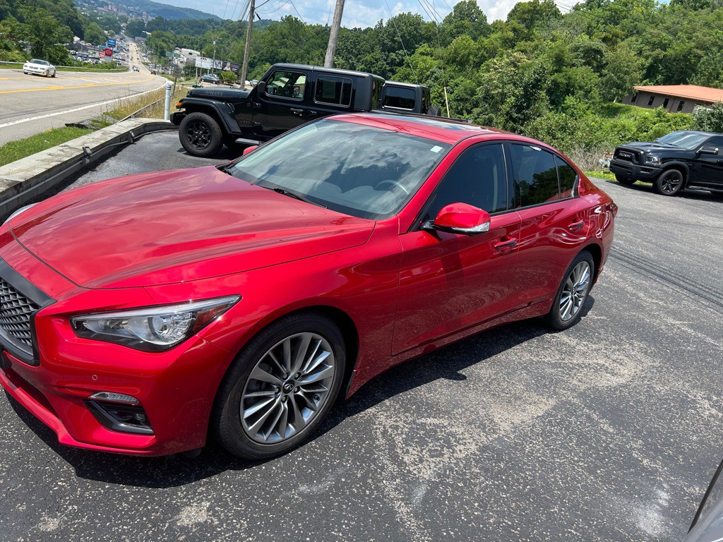 2022 INFINITI Q50 Image 3