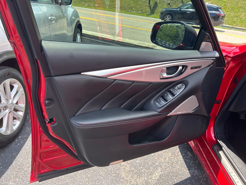 2022 INFINITI Q50 Image 6