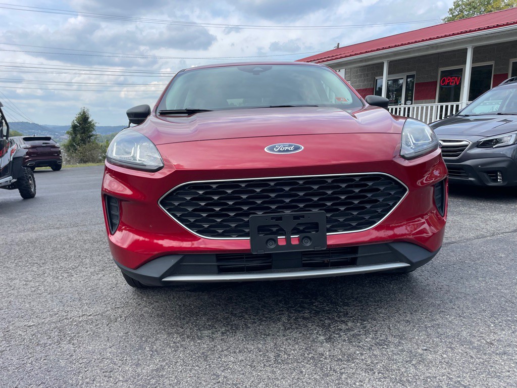 2022 Ford Escape Image 2