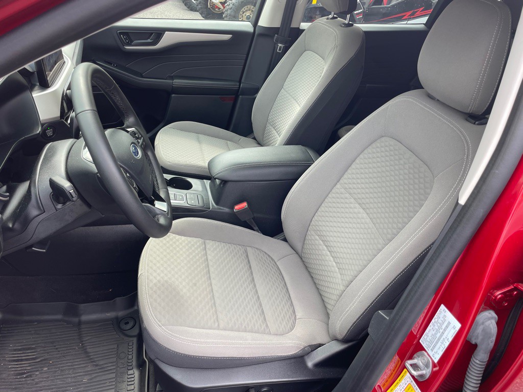 2022 Ford Escape Image 5