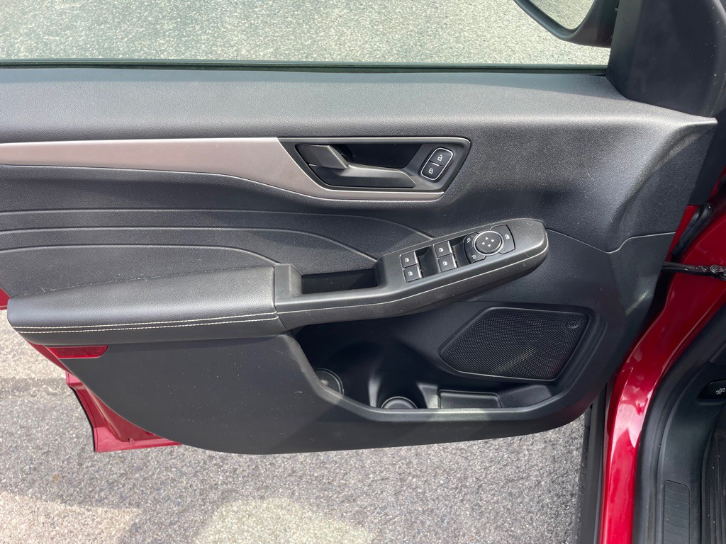 2022 Ford Escape Image 8