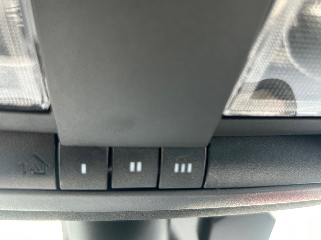 2021 Dodge Challenger Image 16