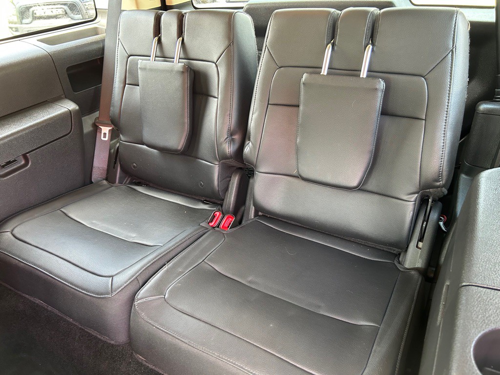 2016 Ford Flex Image 9