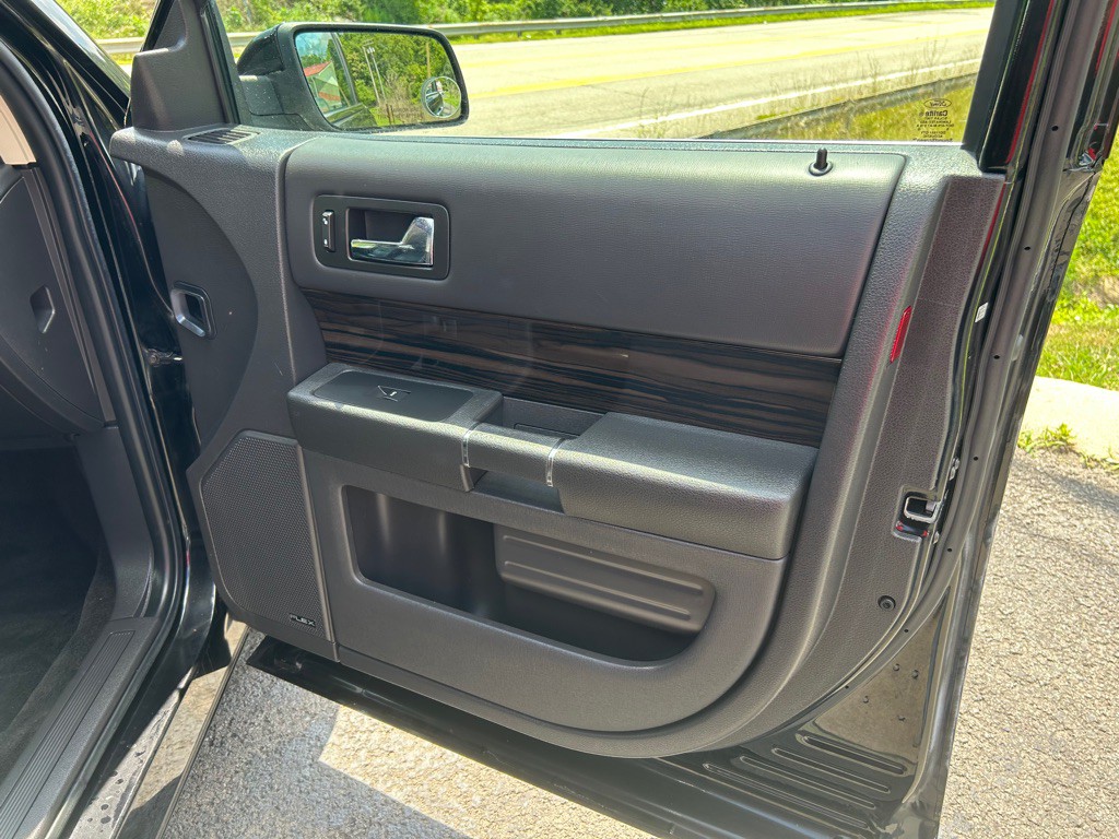 2016 Ford Flex Image 13