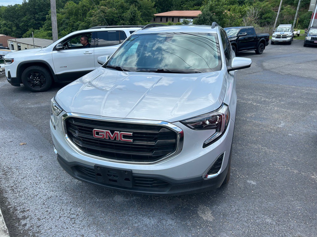 2019 GMC Terrain Image 2