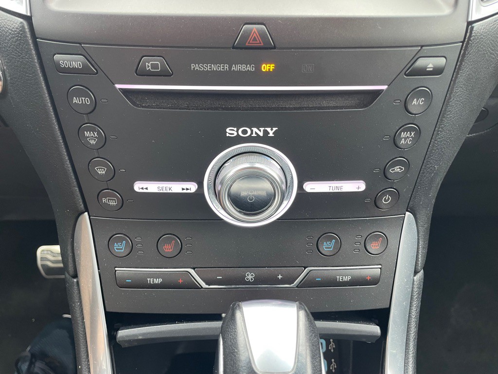 2017 Ford Edge Image 22