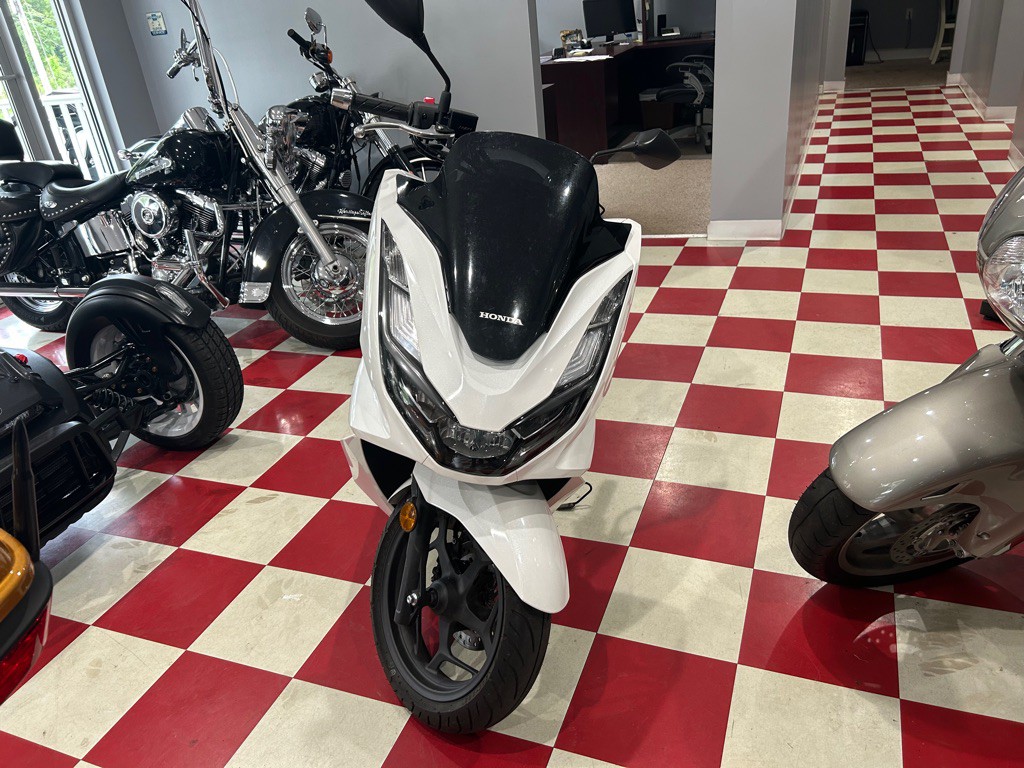 2022 Honda Pcx150 Abs Image 2