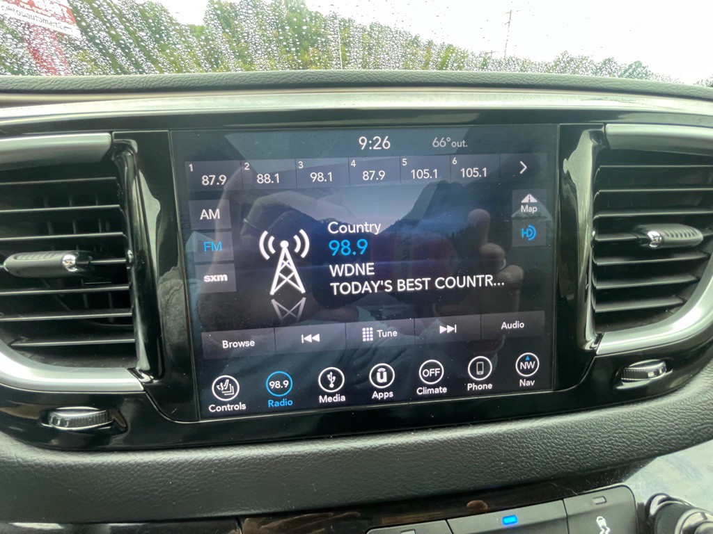 2018 Chrysler Pacifica Image 17