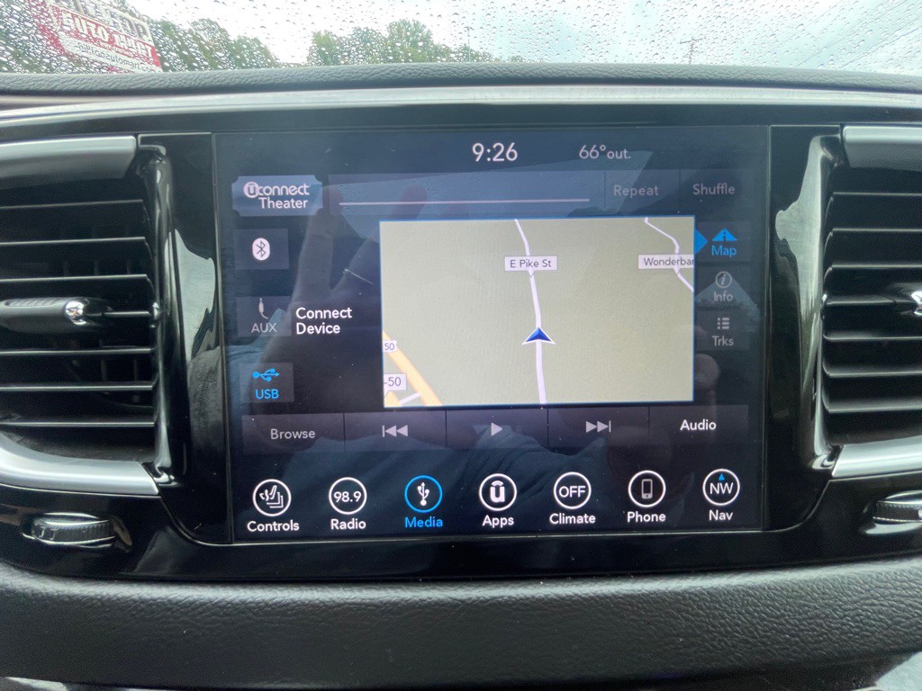 2018 Chrysler Pacifica Image 19