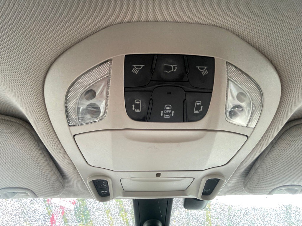 2018 Chrysler Pacifica Image 27