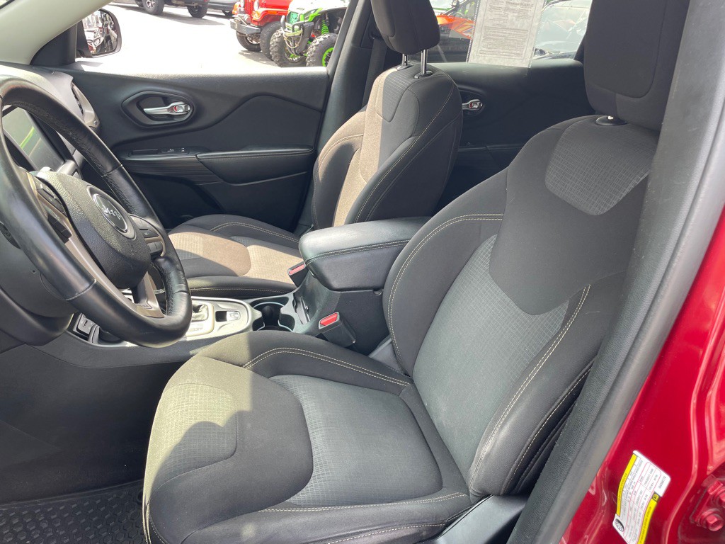 2016 Jeep Cherokee Image 5