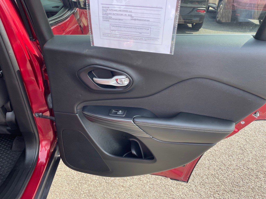 2016 Jeep Cherokee Image 10