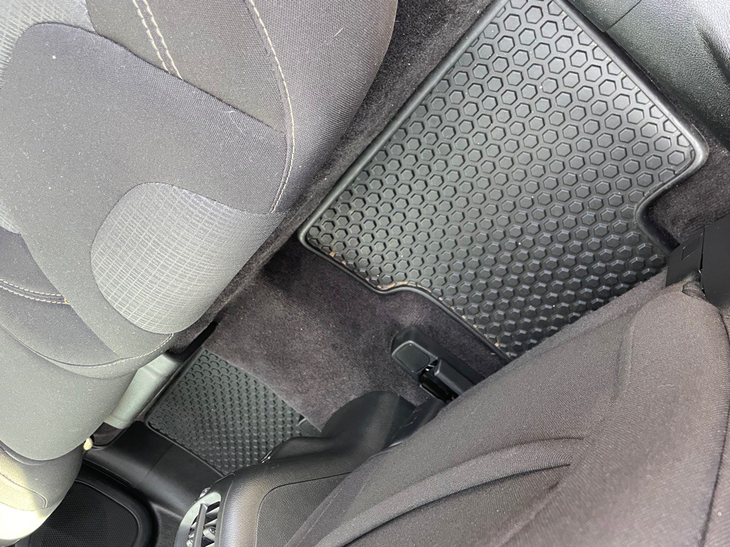 2016 Jeep Cherokee Image 13