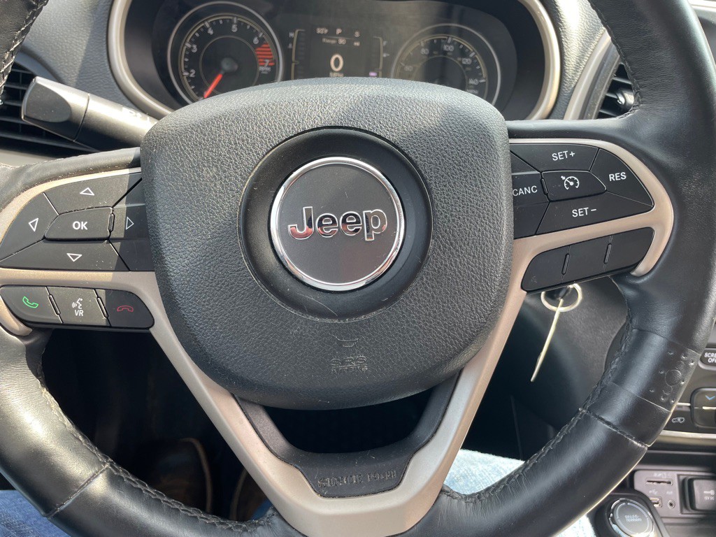 2016 Jeep Cherokee Image 15