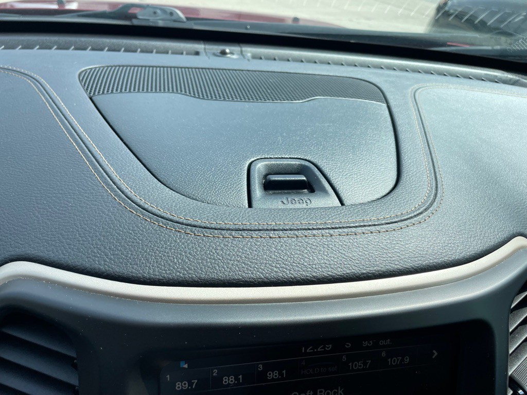 2016 Jeep Cherokee Image 22