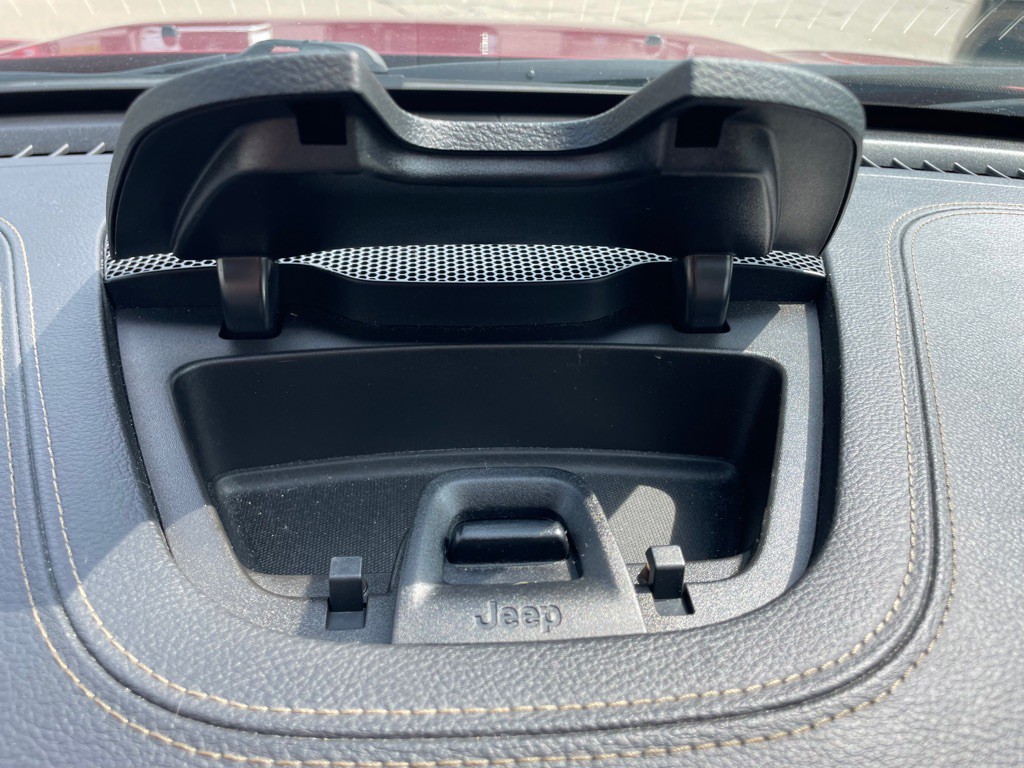 2016 Jeep Cherokee Image 23