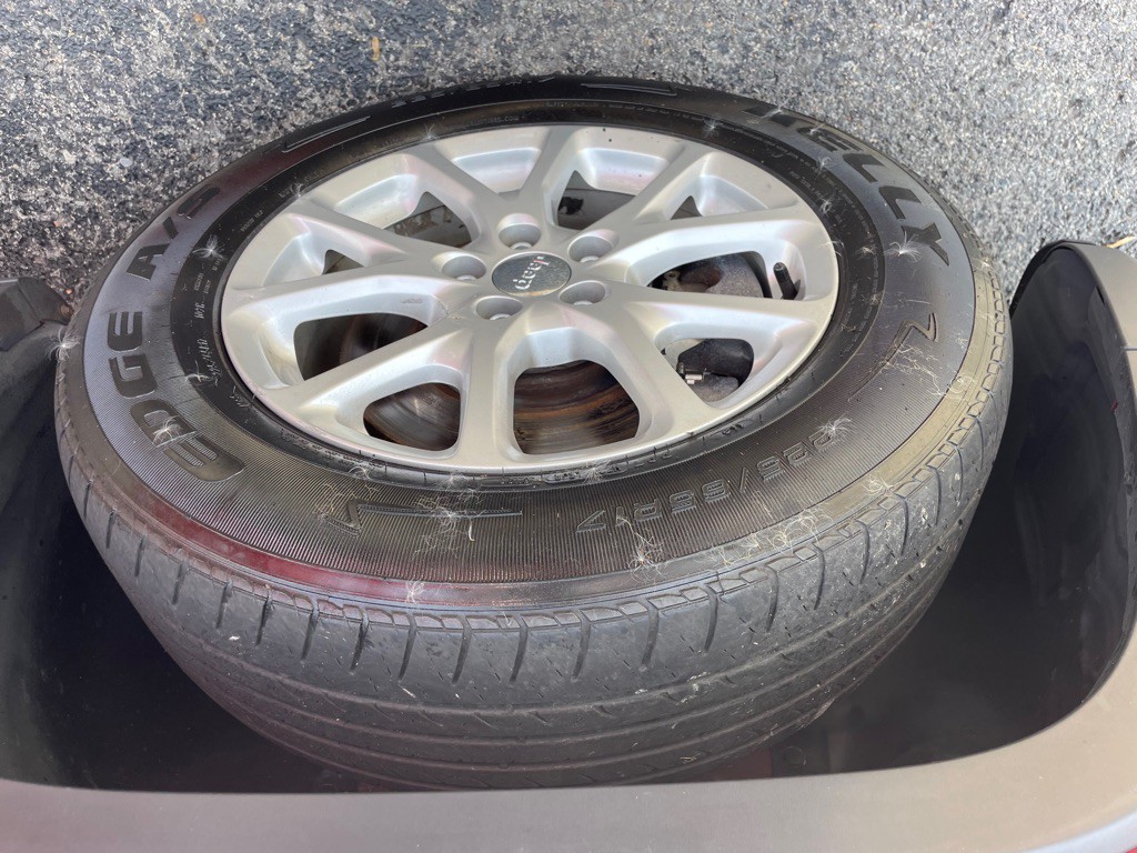 2016 Jeep Cherokee Image 26