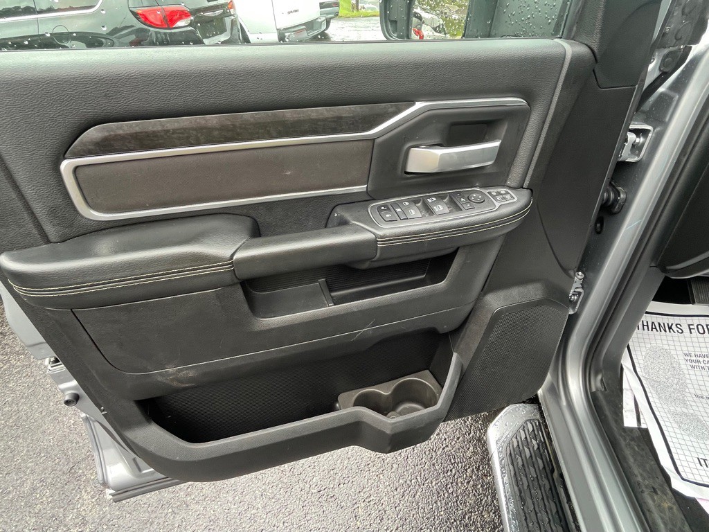 2024 RAM 2500 Image 9