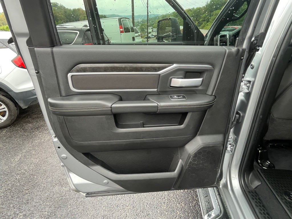 2024 RAM 2500 Image 10