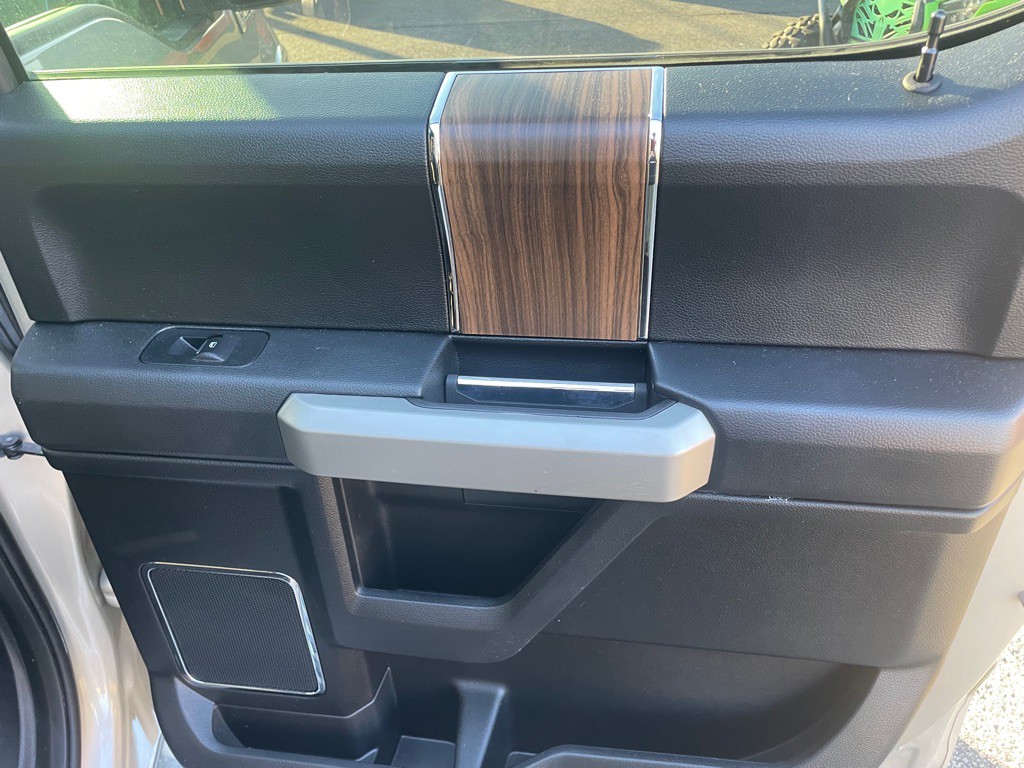 2017 Ford F-150 Image 18