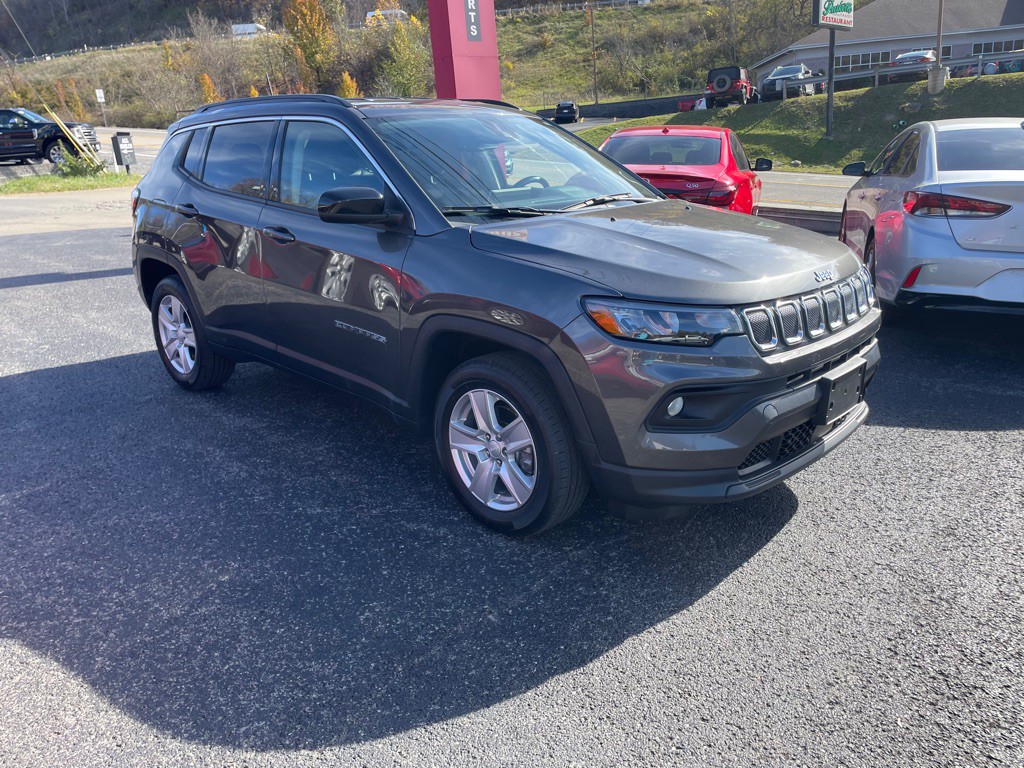 2022 Jeep Compass Image 1