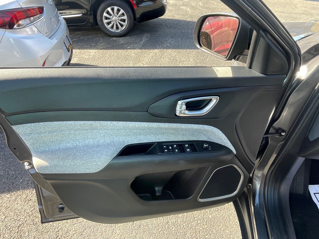 2022 Jeep Compass Image 5