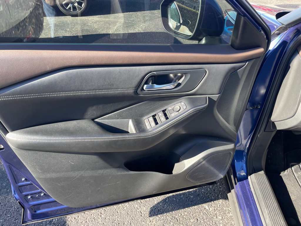 2023 Nissan Rogue Image 5