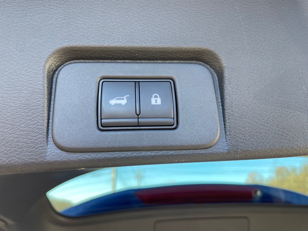 2023 Nissan Rogue Image 25