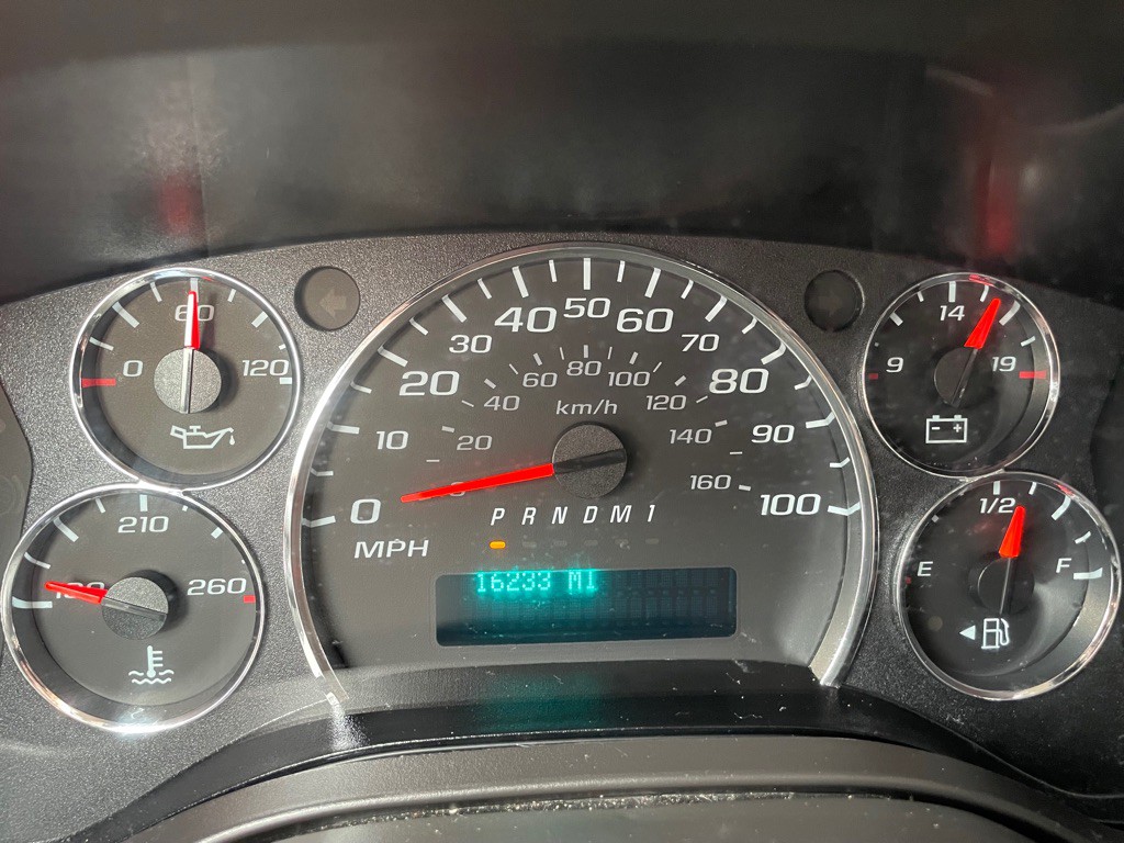 2023 GMC Savana Image 10