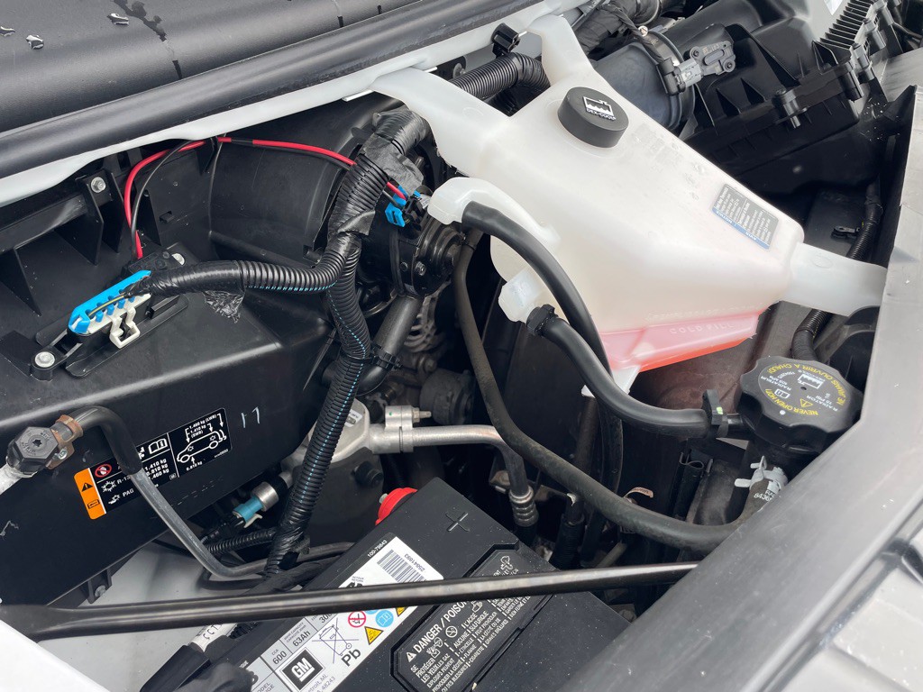 2023 GMC Savana Image 13