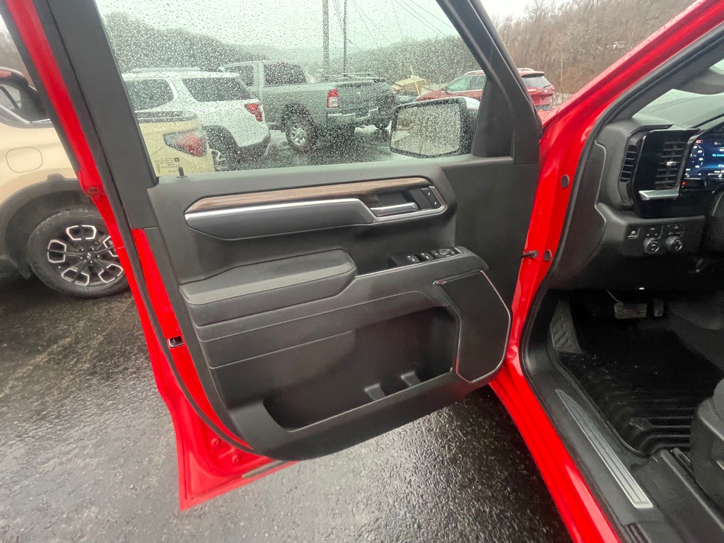 2025 Chevrolet Silverado 1500 Image 5