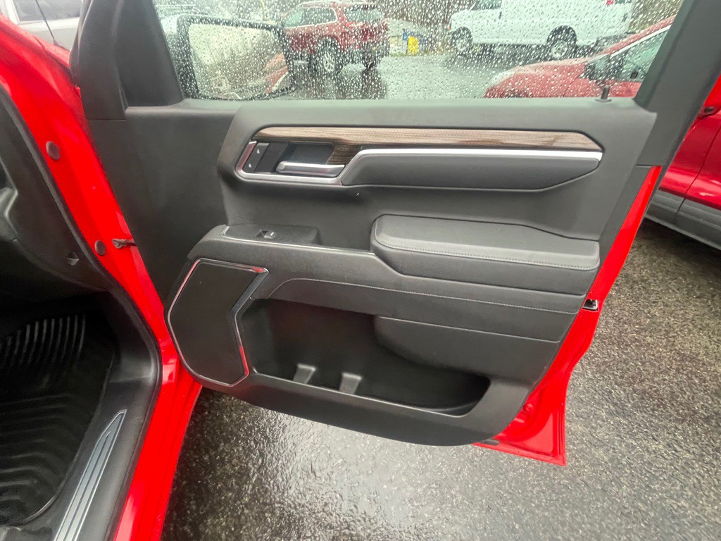 2025 Chevrolet Silverado 1500 Image 8