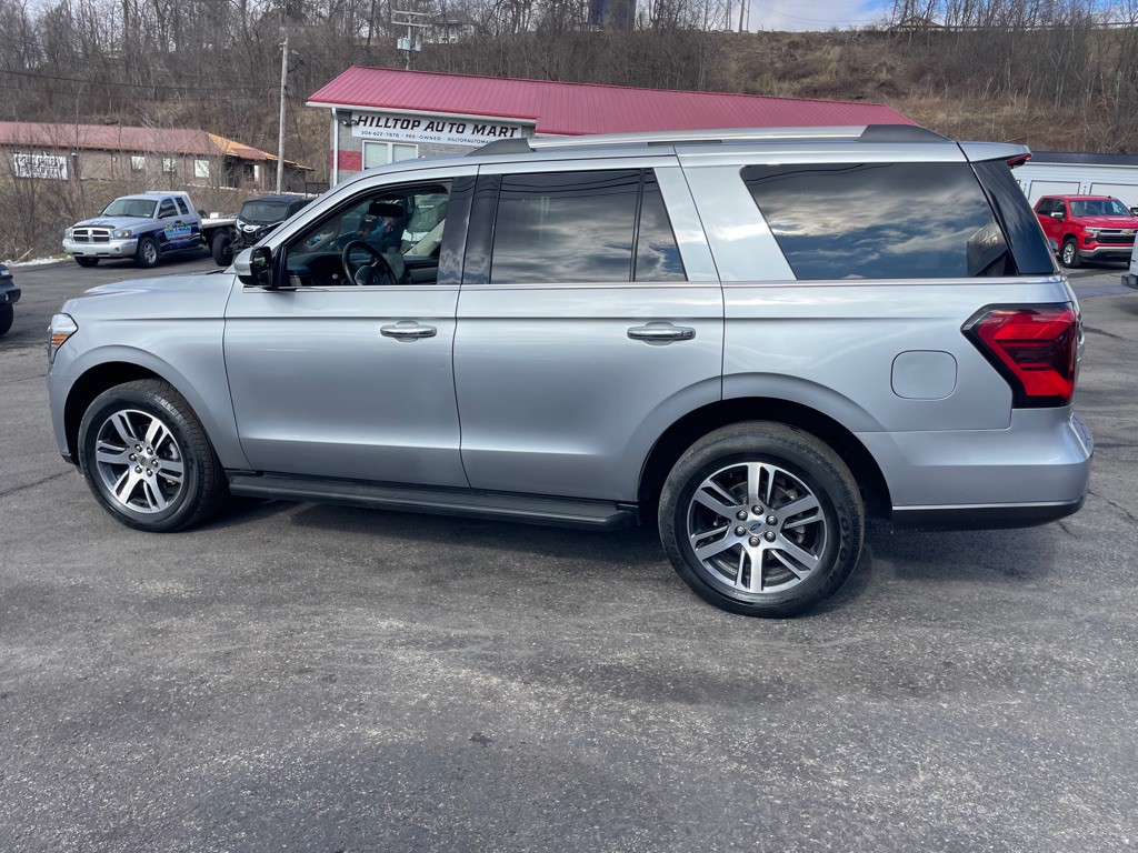 2024 Ford Expedition Image 3