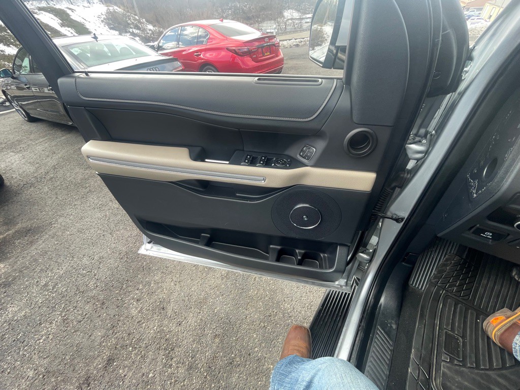 2024 Ford Expedition Image 10