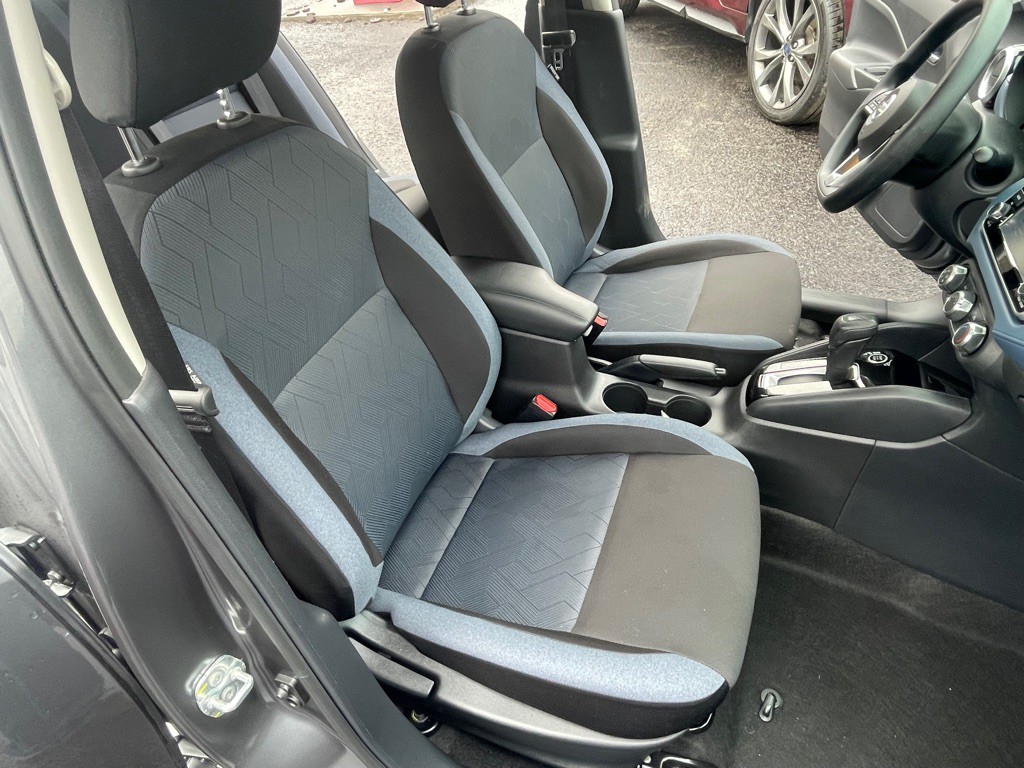 2025 Nissan Versa Image 21