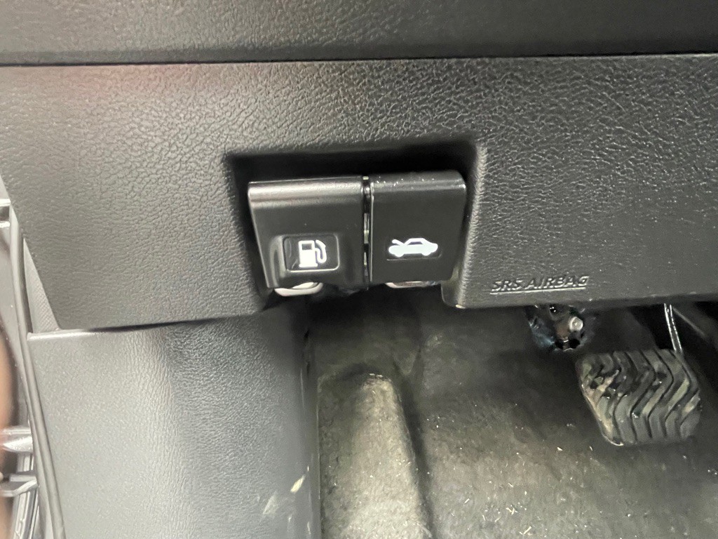 2025 Nissan Versa Image 29